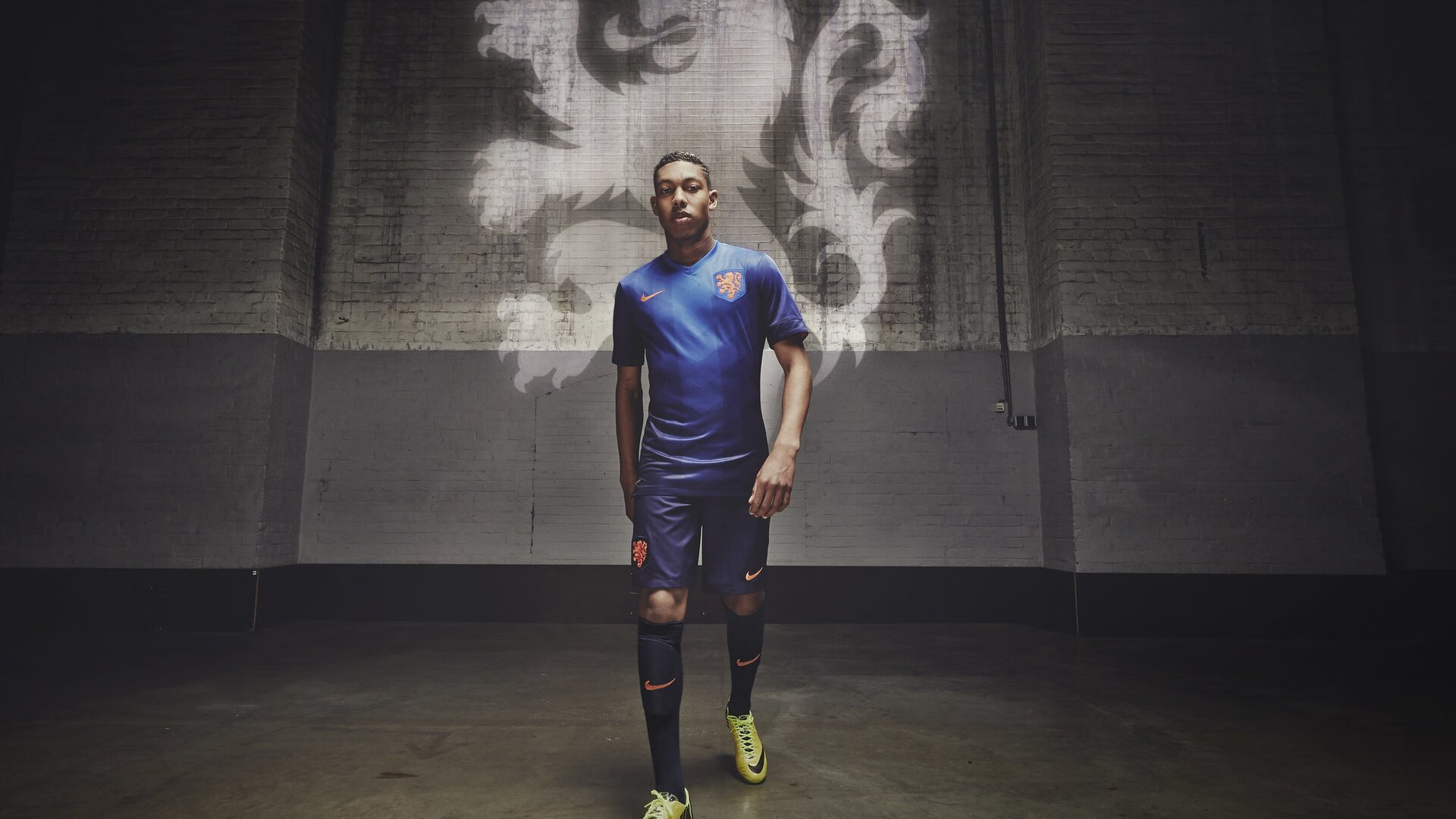 赛前体测结果良好教练表示体能储备将成为取胜基础，赛前体能训练